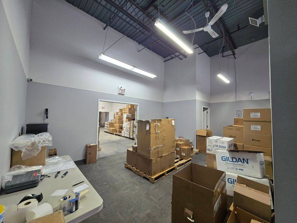 Markham, ON L3R 3V8,361 Steelcase RD W #8 & 10