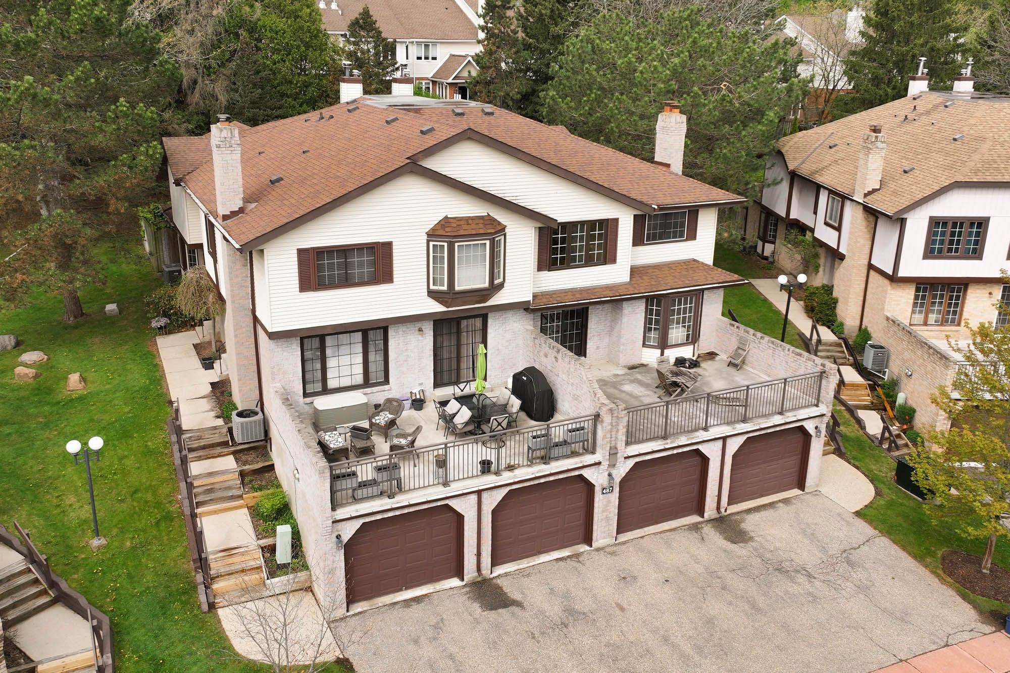 Waterloo, ON N2T 1H8,487 Beechwood DR #2
