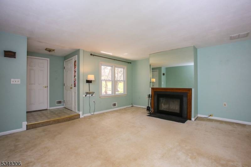 Allamuchy Twp., NJ 07840,3 Barn Owl Dr