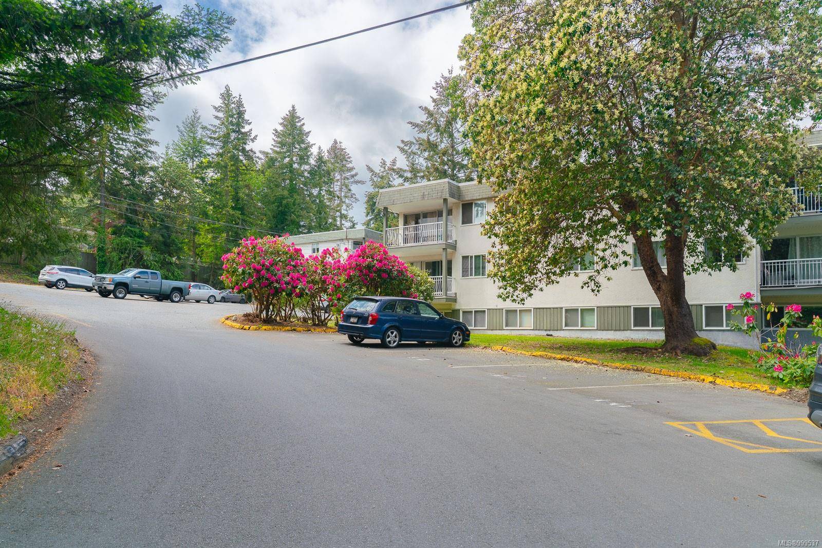 Nanaimo, BC V9R 2A4,997 Bowen Rd #4302