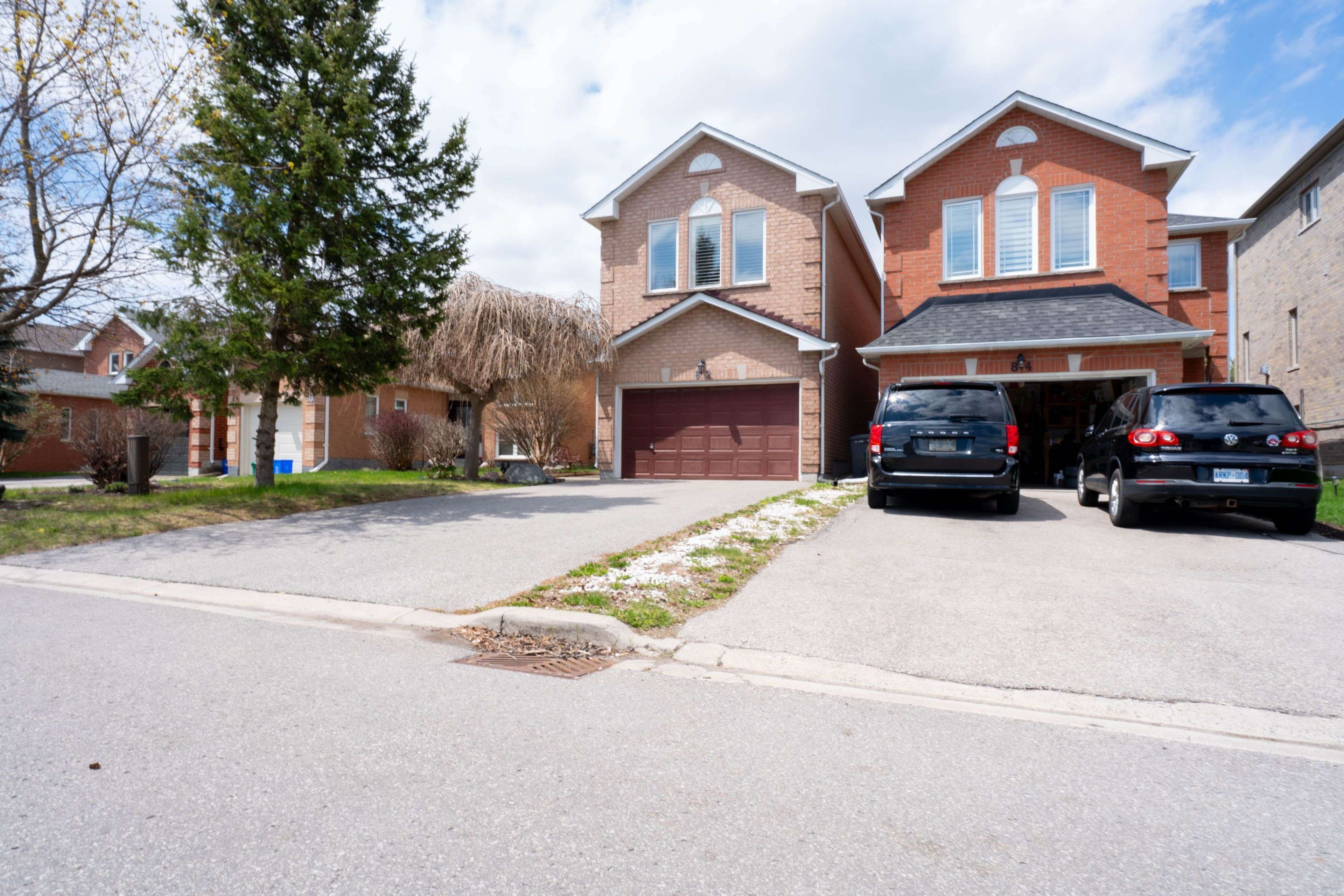 Clarington, ON L1C 4M6,82 Elephant Hill DR