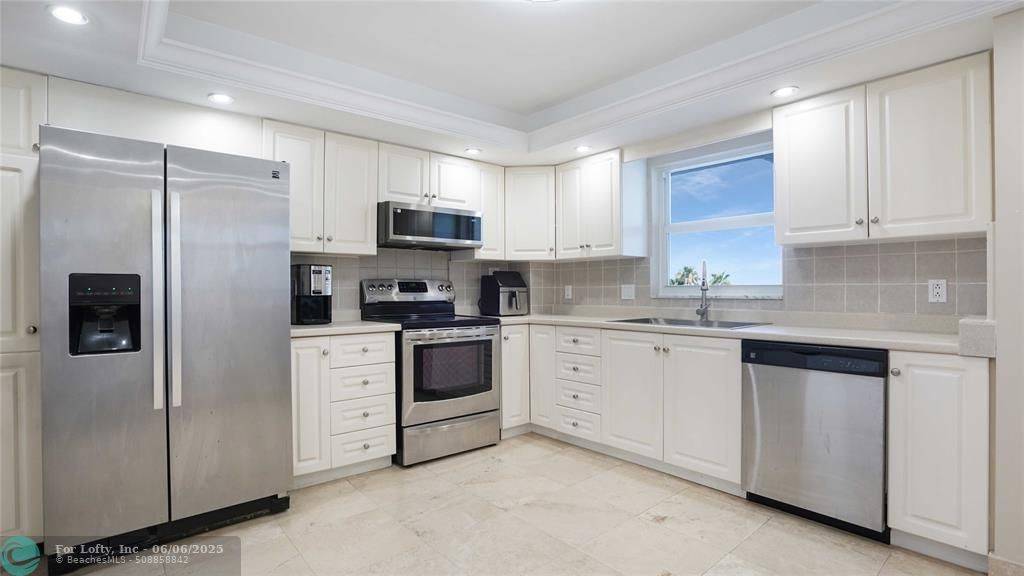 Fort Lauderdale, FL 33308,3900 GALT OCEAN DR  #309