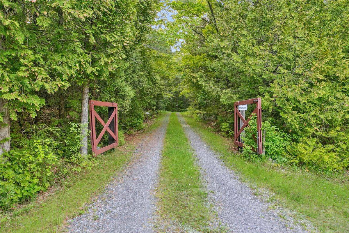 Mcdougall, ON P2A 2W7,53 Birdwood LN