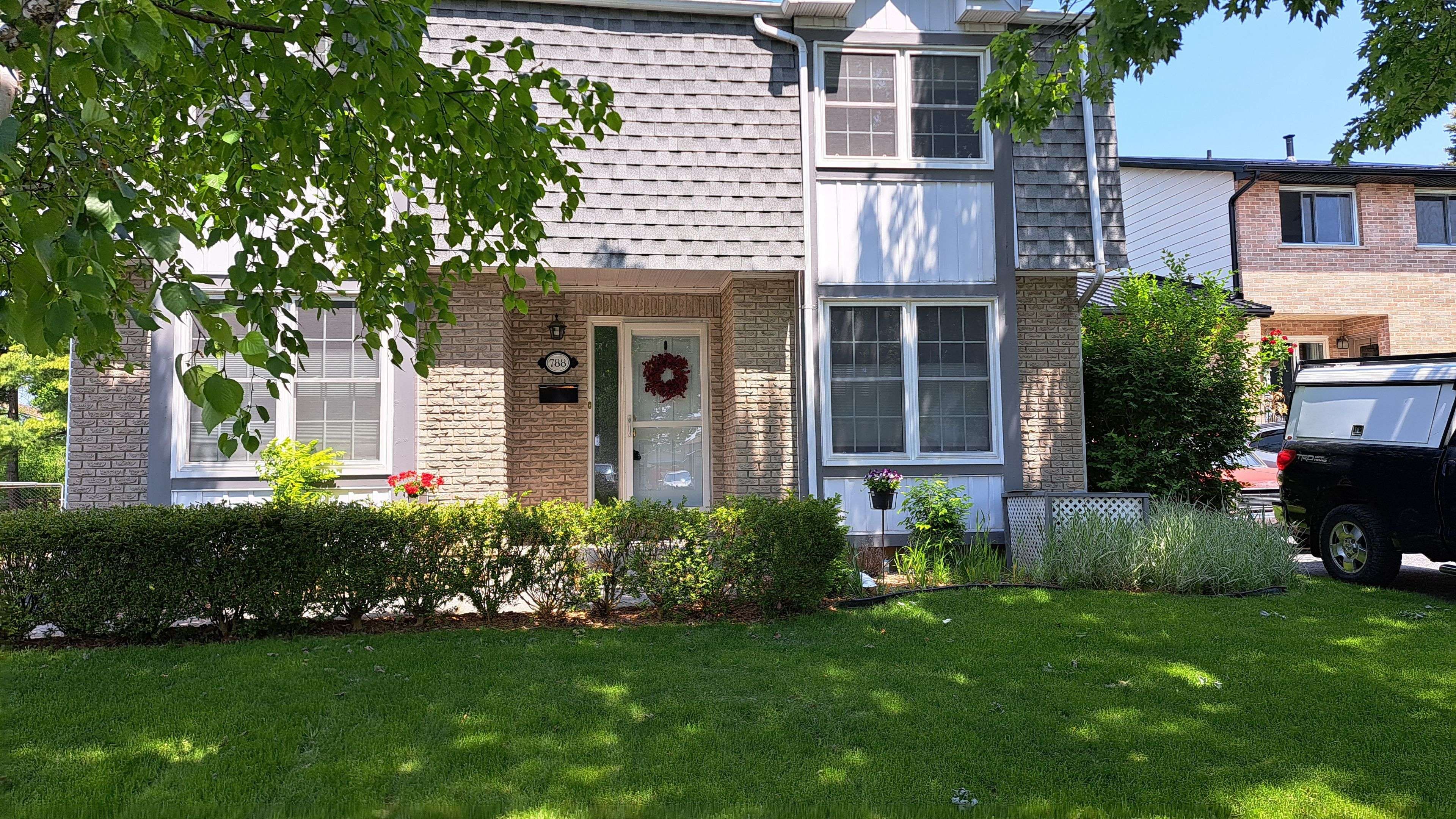 Kingston, ON K7P 1L6,788 Whiteoak CRES