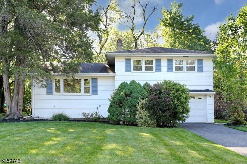 Waldwick Boro, NJ 07463,38 Dante Pl
