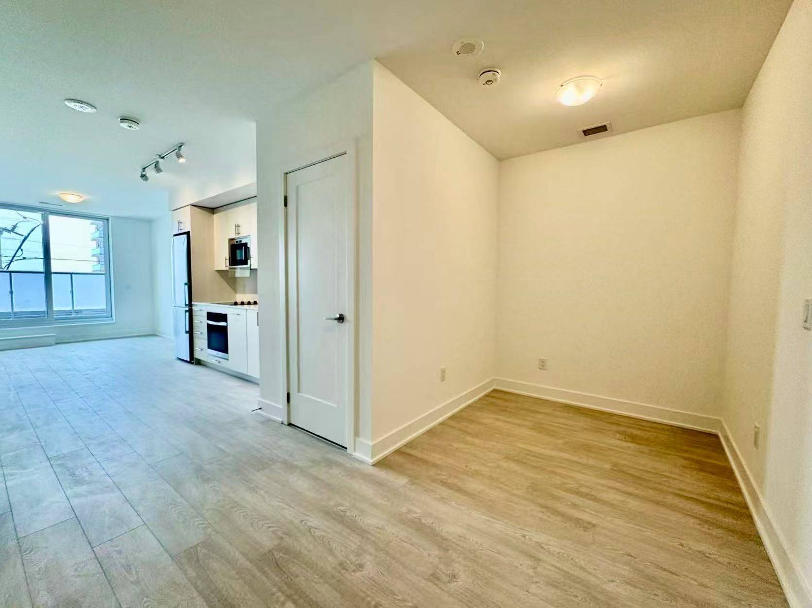Oshawa, ON L1L 0W3,2545 Simcoe ST N #312