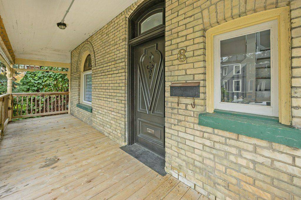 St. Thomas, ON N5R 2W9,8 Elizabeth ST