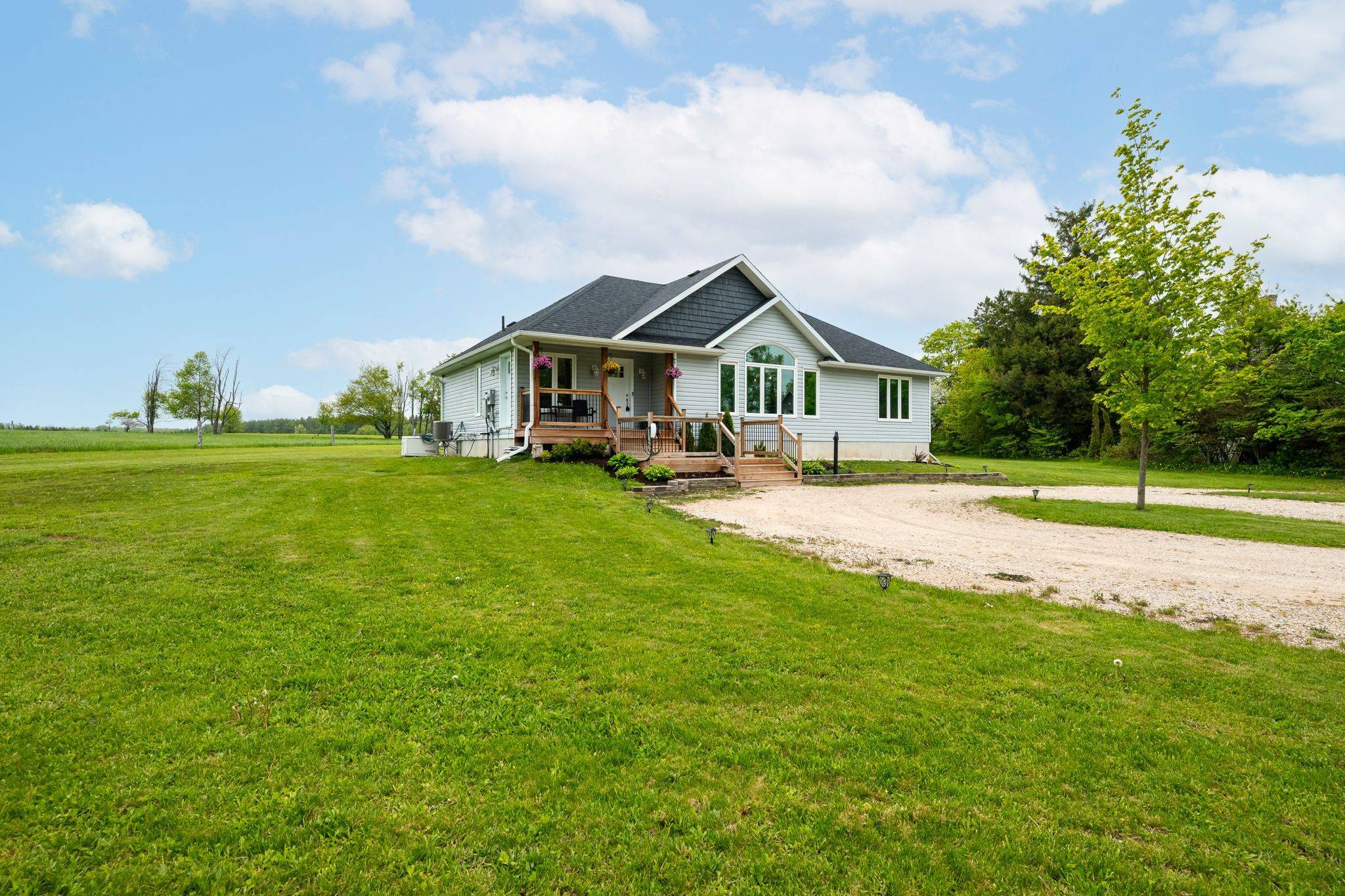 Melancthon, ON L9V 2M8,681169 Sideroad 260 RD