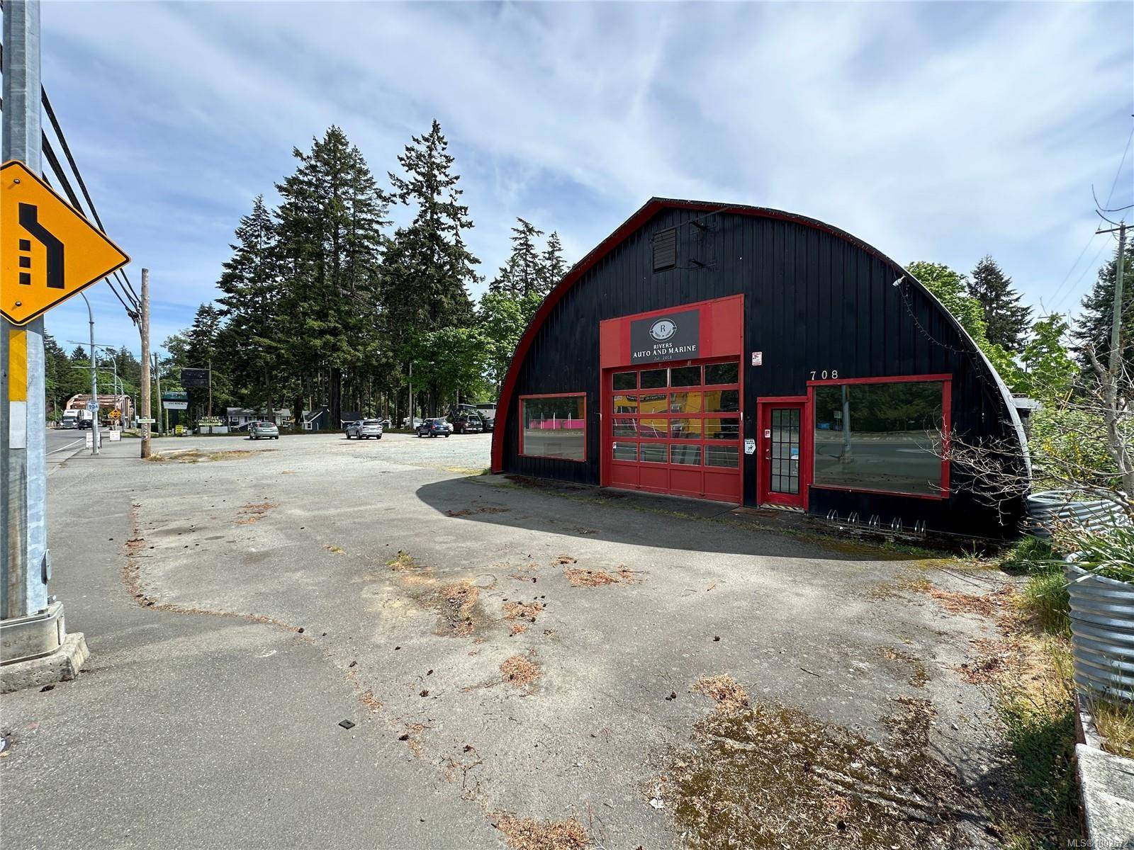 Parksville, BC V9P 1T8,708-716 Island Hwy E