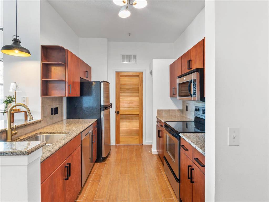 Fort Worth, TX 76102,201 W Lancaster Avenue #118