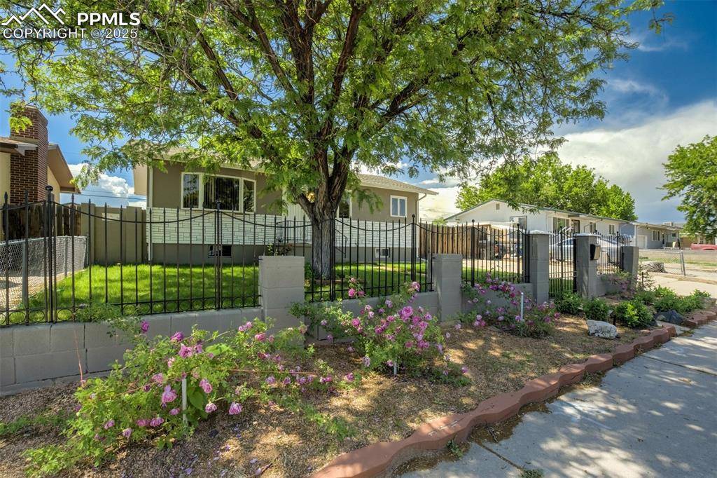 Pueblo, CO 81001,1621 N Monument AVE