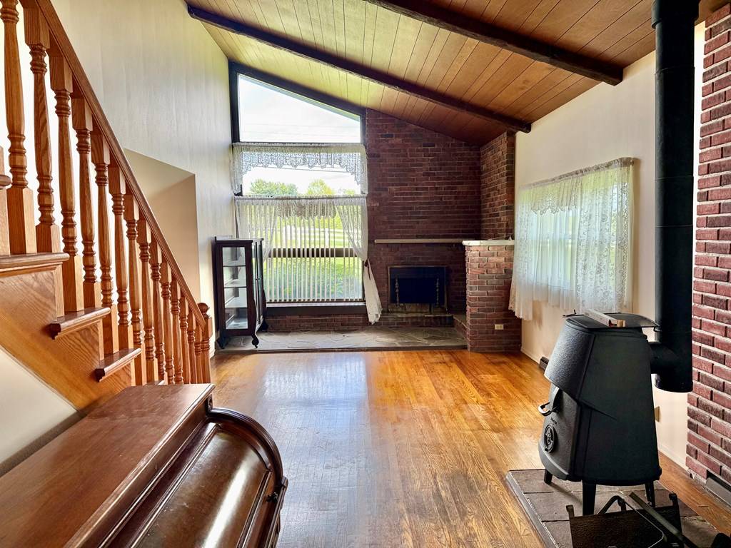 New Cumberland, WV 26047,1517 Rolling Acres