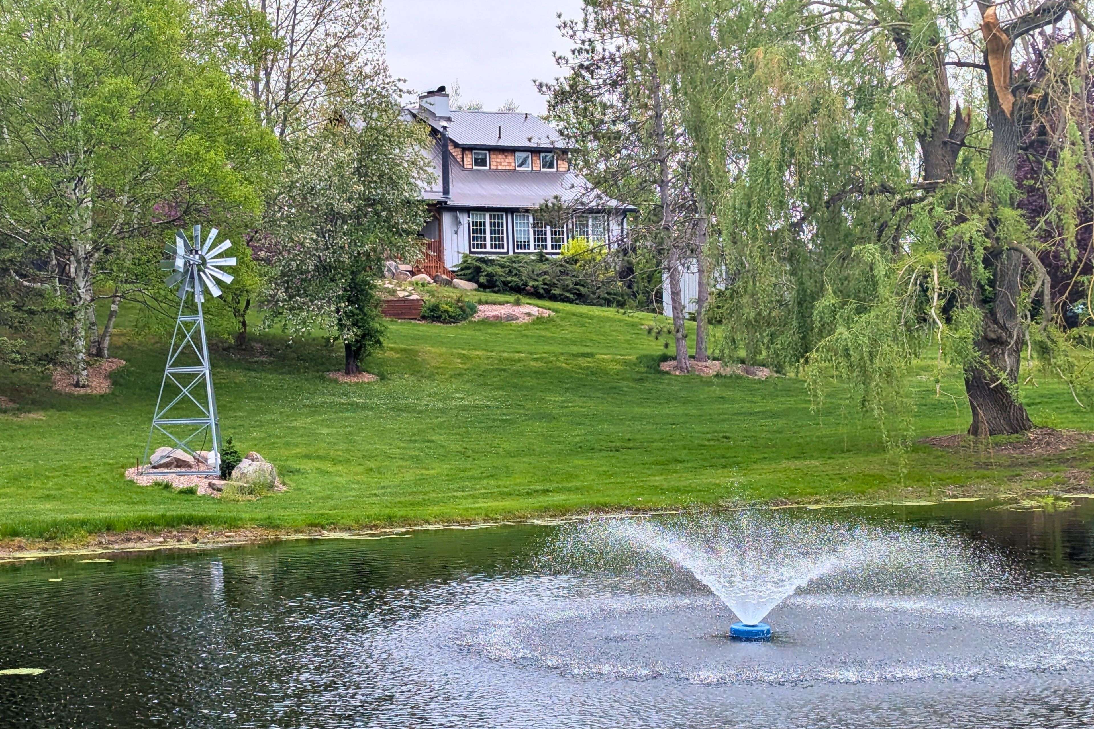 Mulmur, ON L9V 0J1,836138 4th Line E