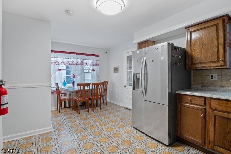 Elizabeth City, NJ 07201,548 Jefferson Ave