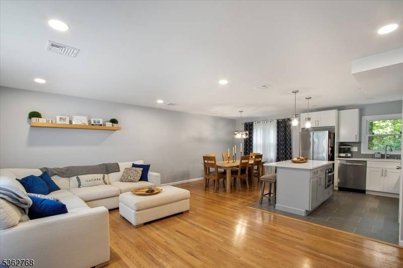 Parsippany-troy Hills Twp., NJ 07834,25 Foxcroft Rd