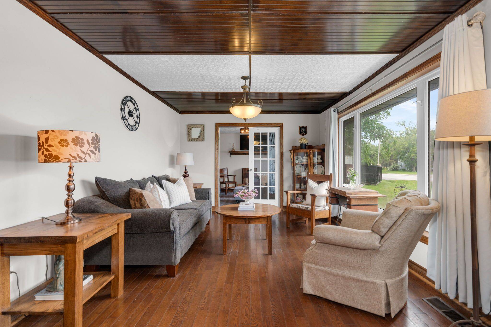 Clearview, ON L0M 1S0,206 William ST