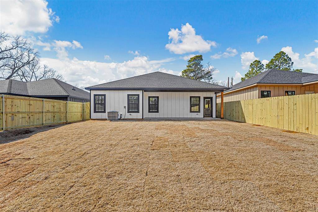 Denison, TX 75020,908 Layne