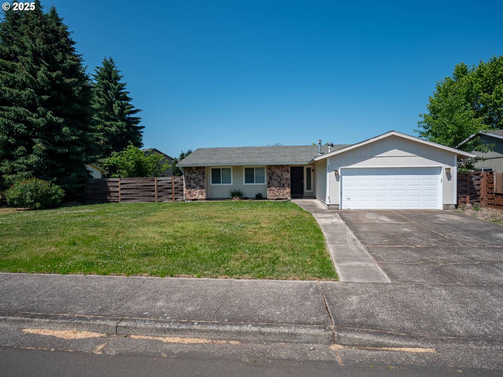 Hillsboro, OR 97124,841 NE KATHRYN ST