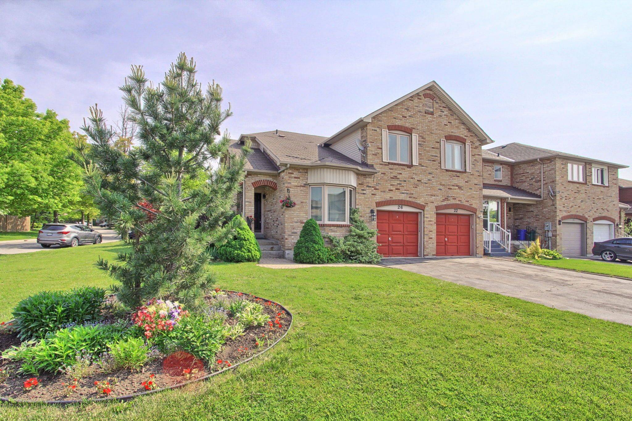 Vaughan, ON L6A 1Y7,26 Carron AVE