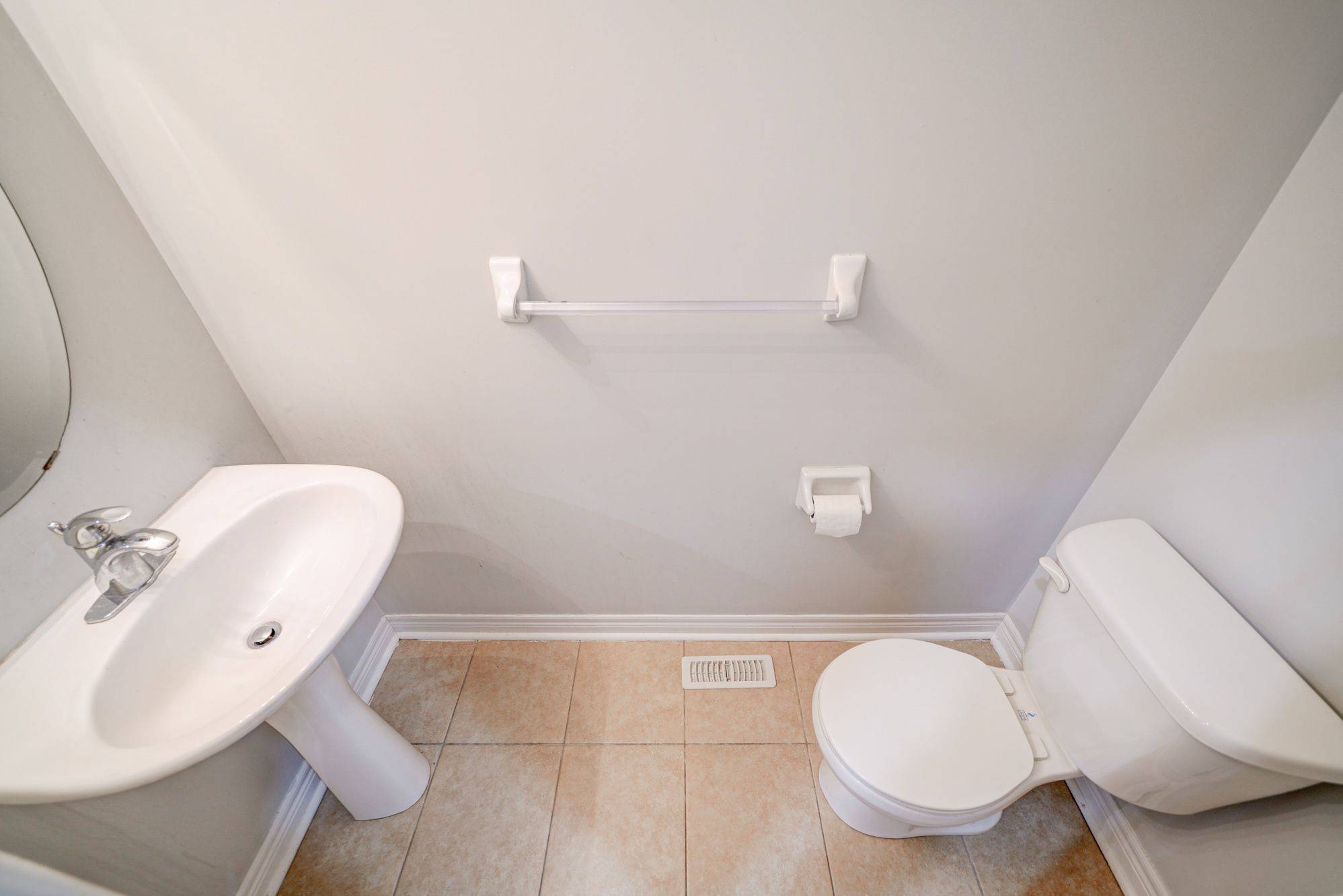 Vaughan, ON L6A 4A9,51 Woodville DR