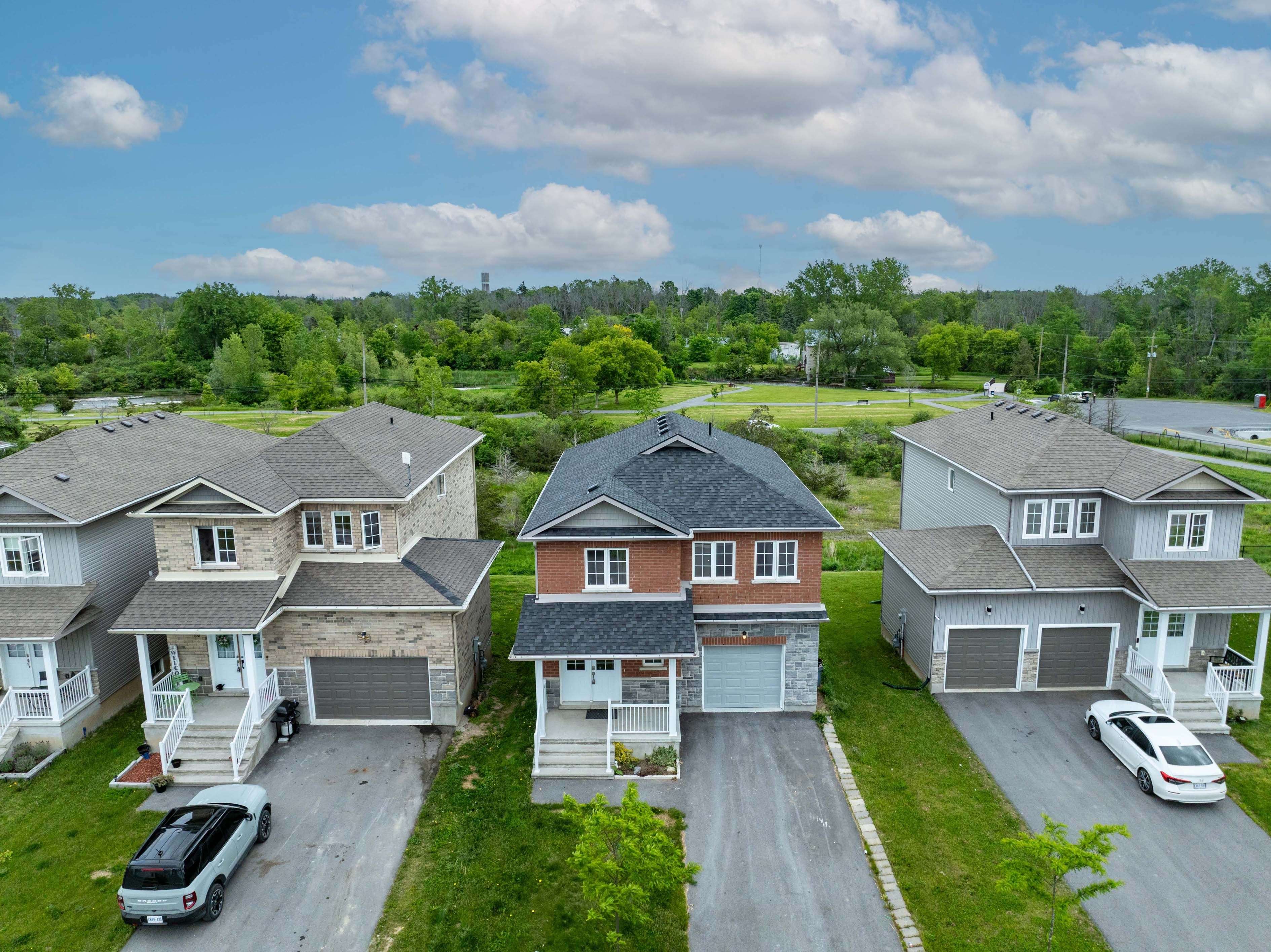 Loyalist, ON K0H 2H0,104 Brennan CRES