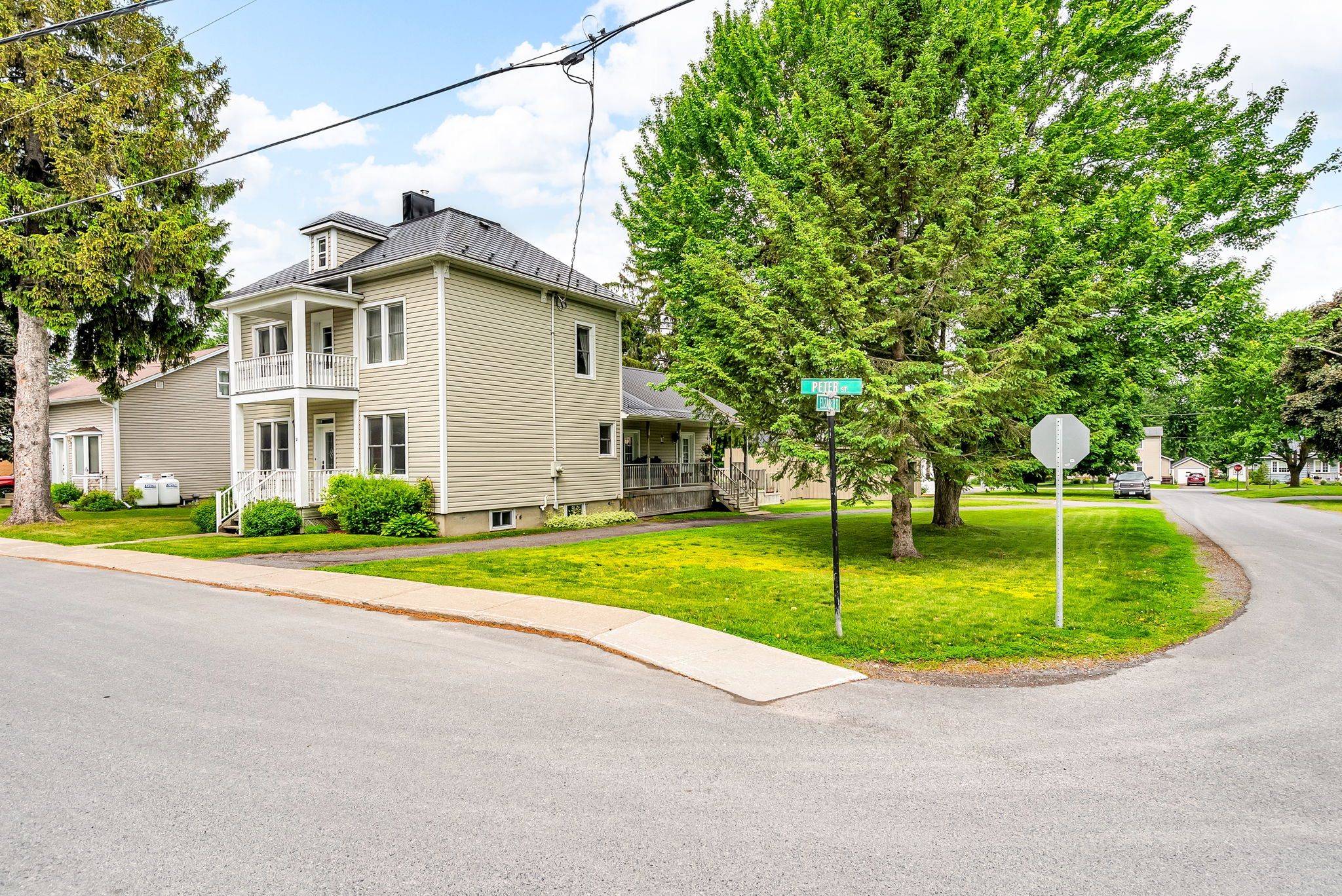 North Glengarry, ON K0C 1T0,21 Peter ST