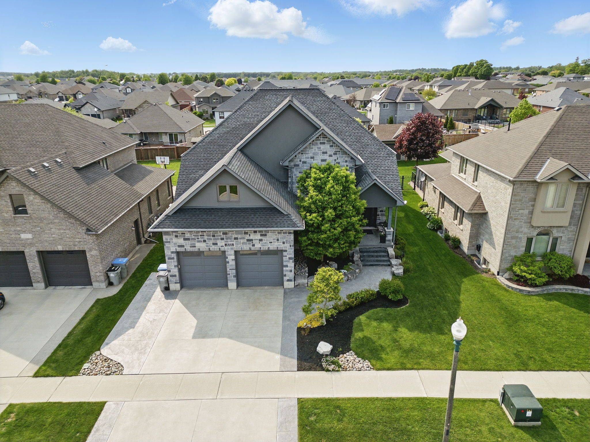 North Perth, ON N4W 0B7,855 Wood DR