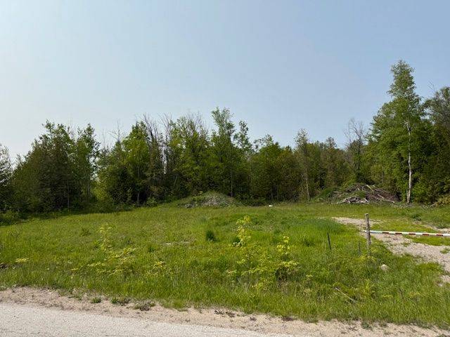 3 Lorne Beach RD, Kincardine, ON N0G 2T0