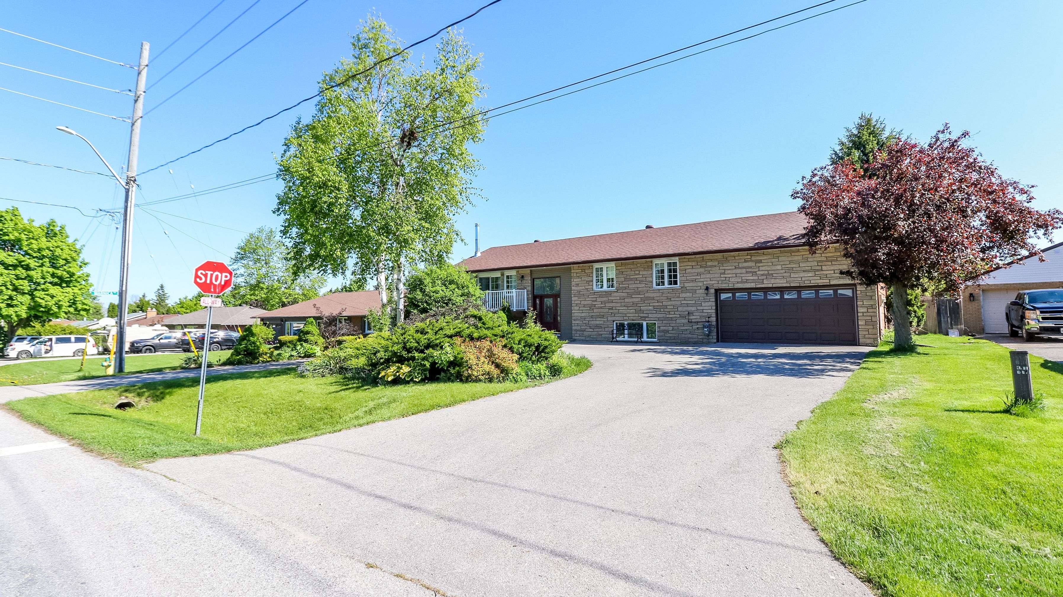 Barrie, ON L4N 4K2,209 Dodson RD