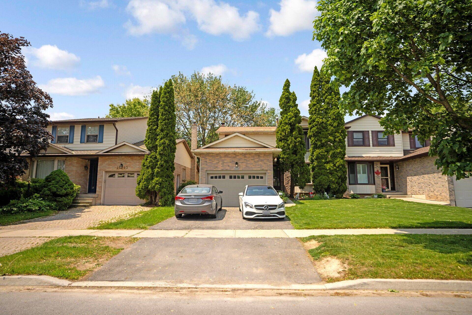 Burlington, ON L7P 3W8,2197 Leominster DR
