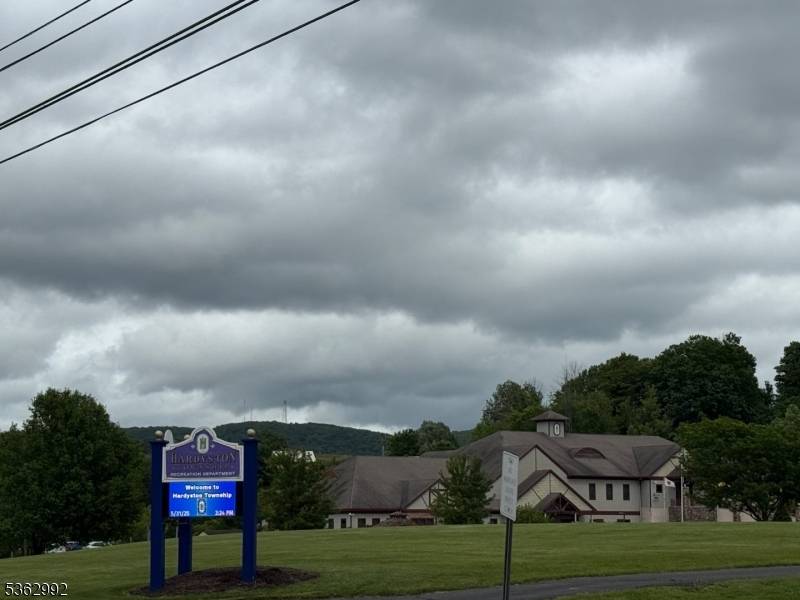 Hardyston Twp., NJ 07419,140 Wheatsworth Rd