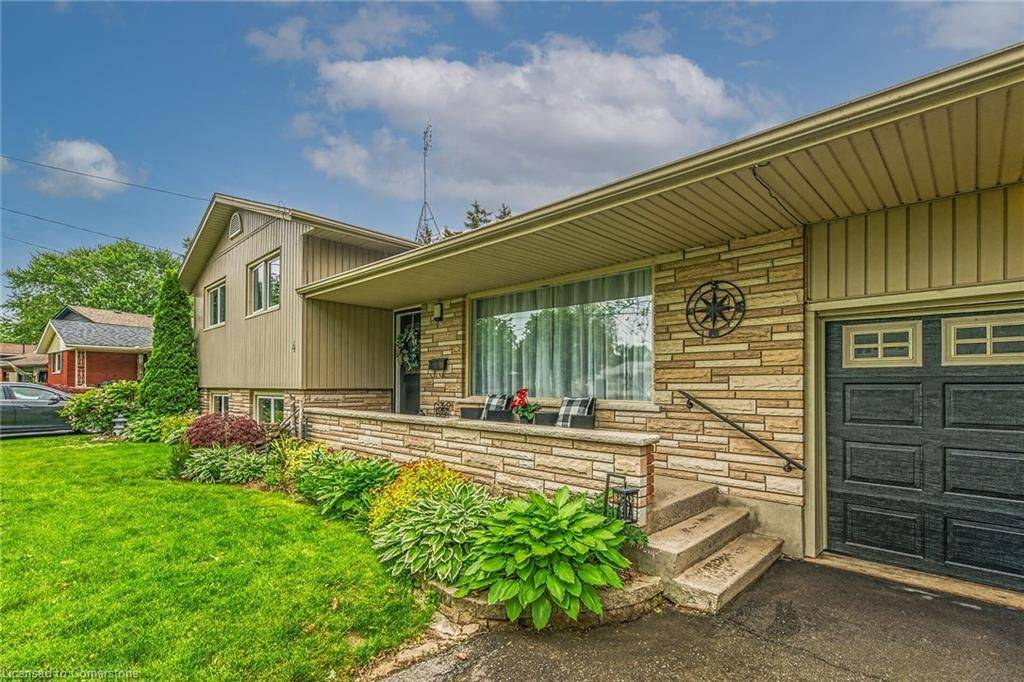 St. Catharines, ON L2N 2M9,4 Black Friars RD