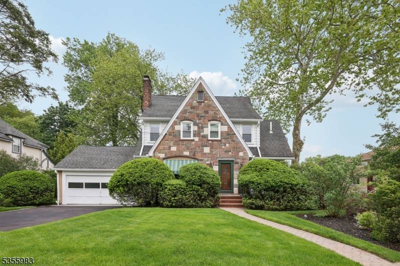 West Orange Twp., NJ 07052,10 Highland Pl