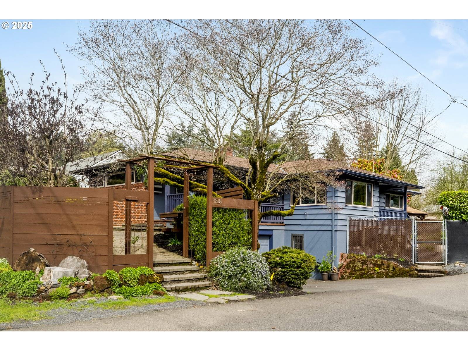Portland, OR 97220,1818 NE 92ND AVE NE