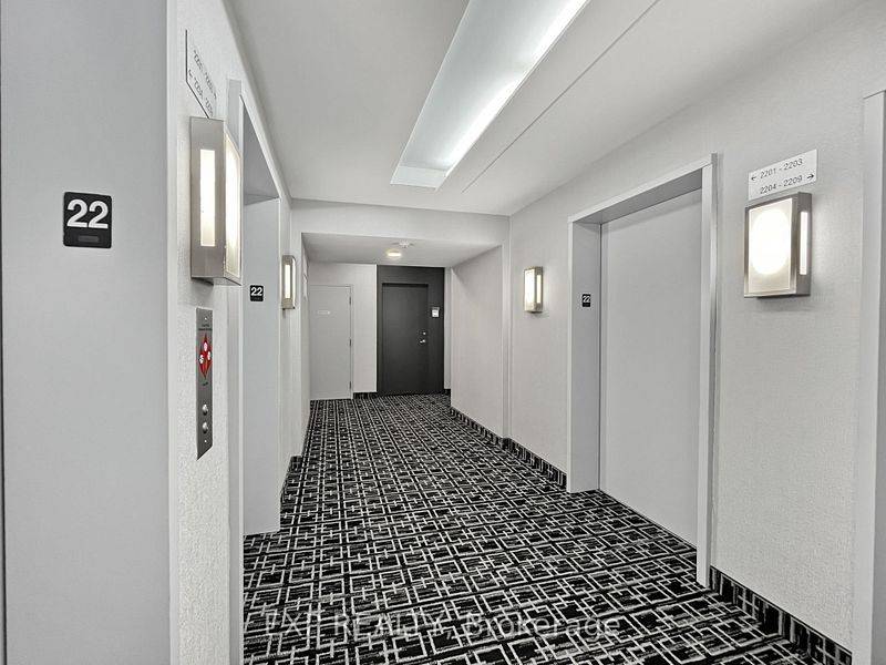 Mississauga, ON L5B 0E8,223 Webb DR #2201