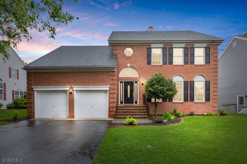 Branchburg Twp., NJ 08876,21 Macintosh Rd