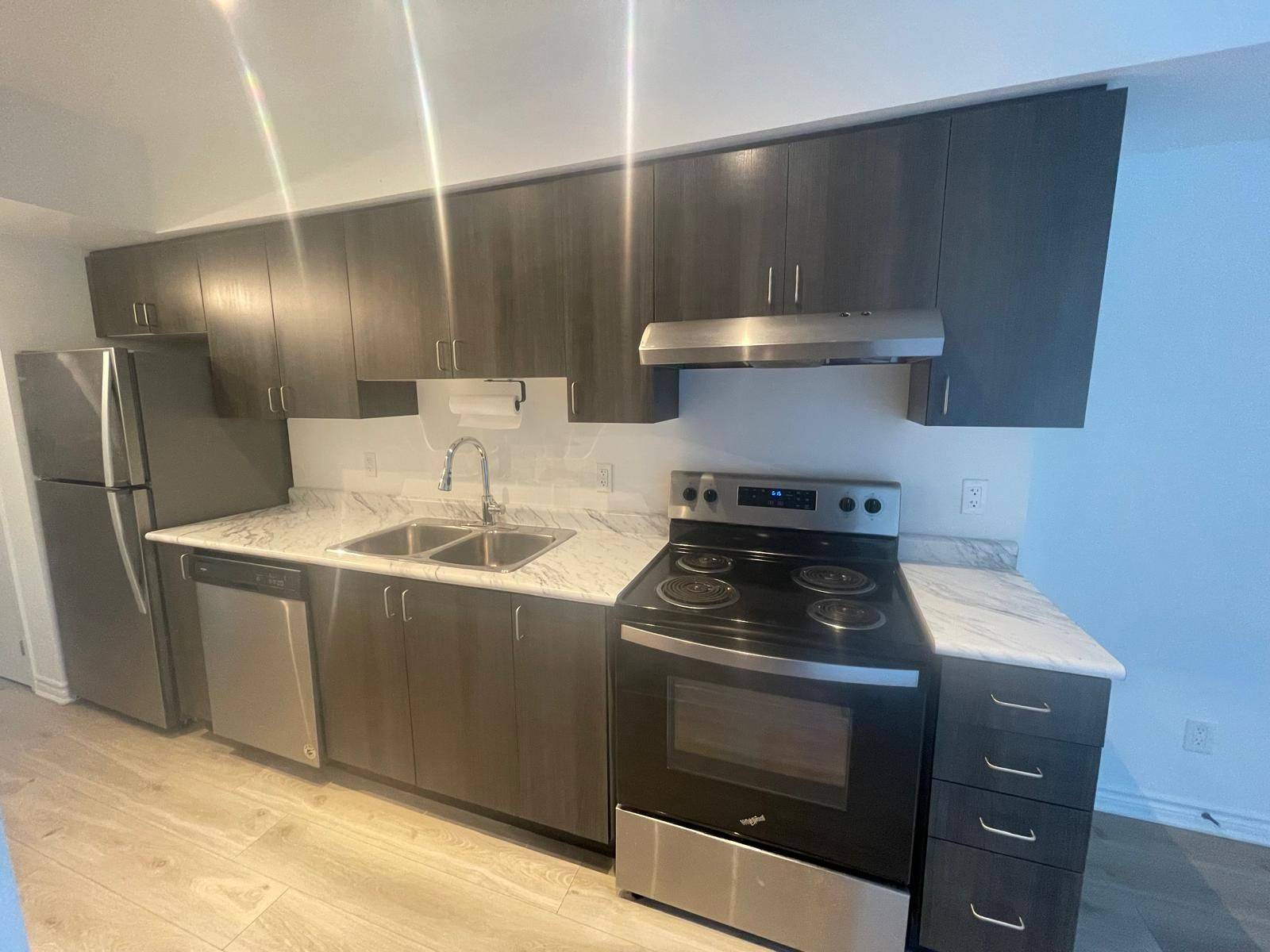 Toronto E10, ON M1E 0B9,1 Falaise ST #210