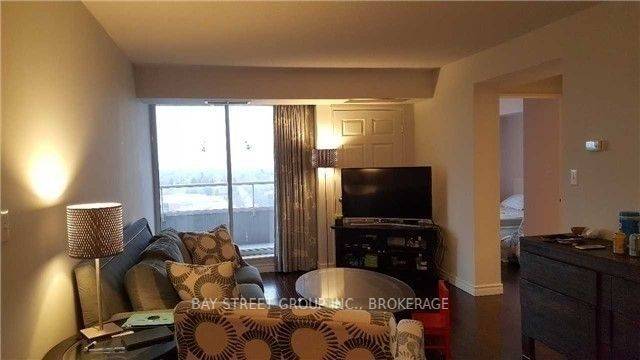 Toronto C14, ON M2N 6T5,18 Hillcrest AVE #1904