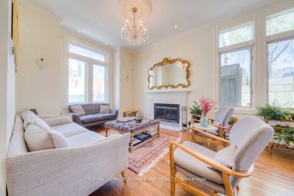 Toronto C08, ON M5A 1X3,387 Shuter ST