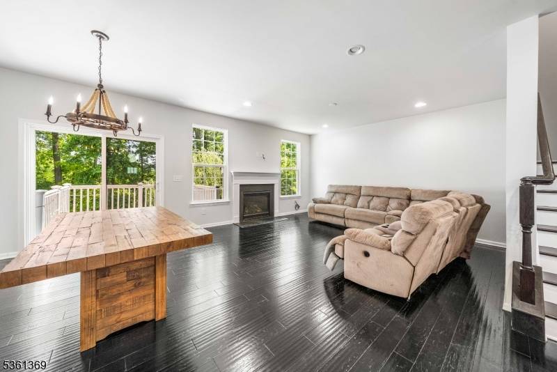 Mount Arlington Boro, NJ 07856,11 Woodland Way