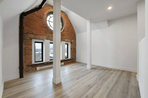Renfrew, ON K7V 1R3,249 Raglan ST S