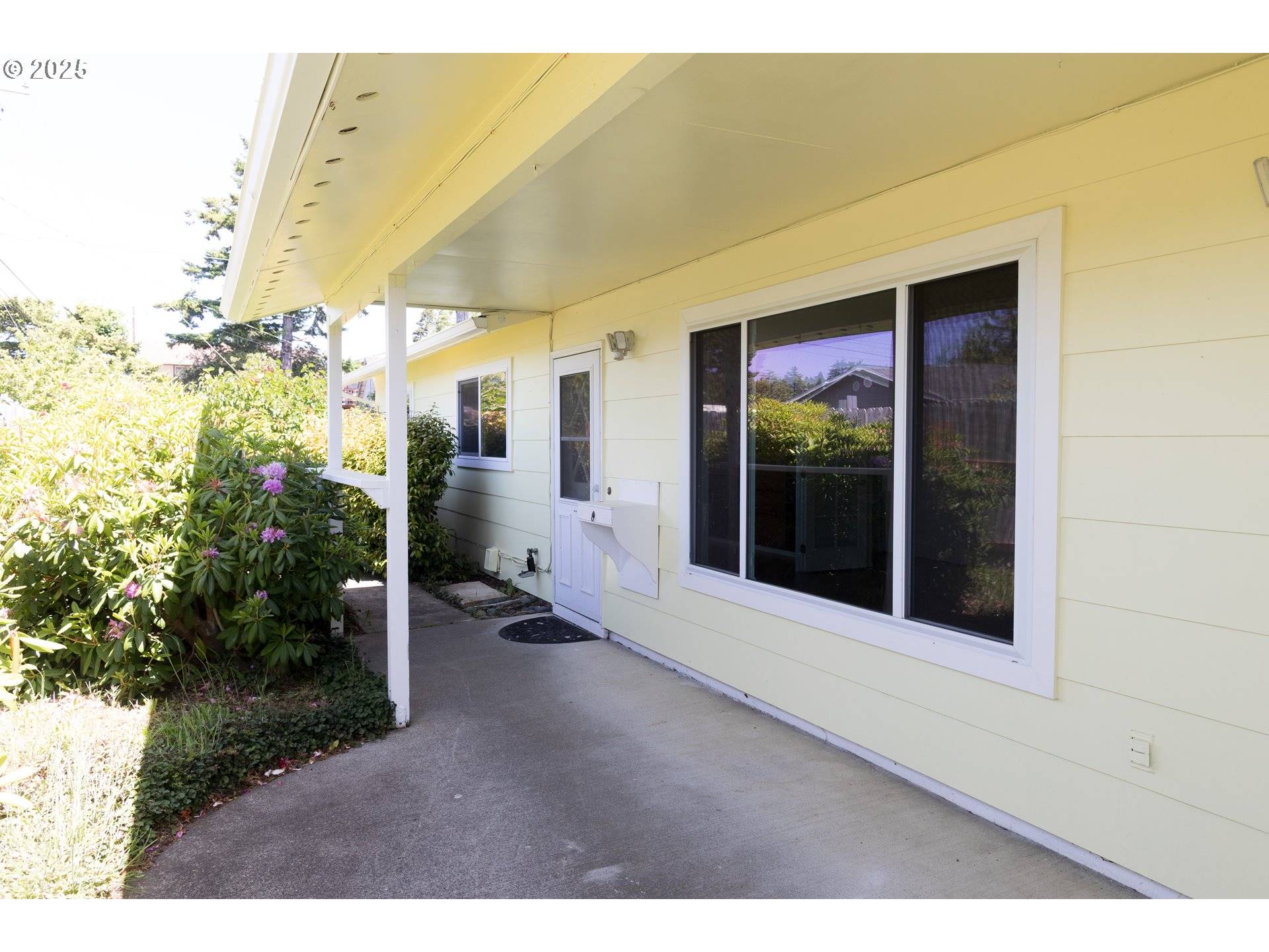 Florence, OR 97439,744 KINGWOOD ST