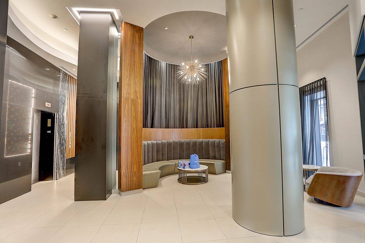 Toronto C01, ON M5V 0S6,99 John ST #2608
