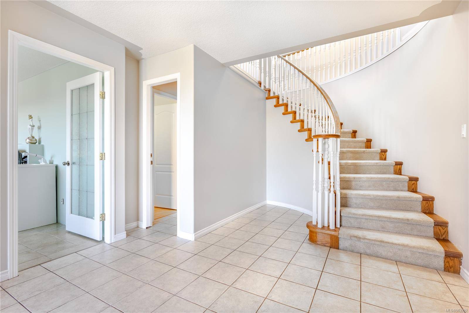 Nanaimo, BC V9R 7A7,2127 Wren Pl