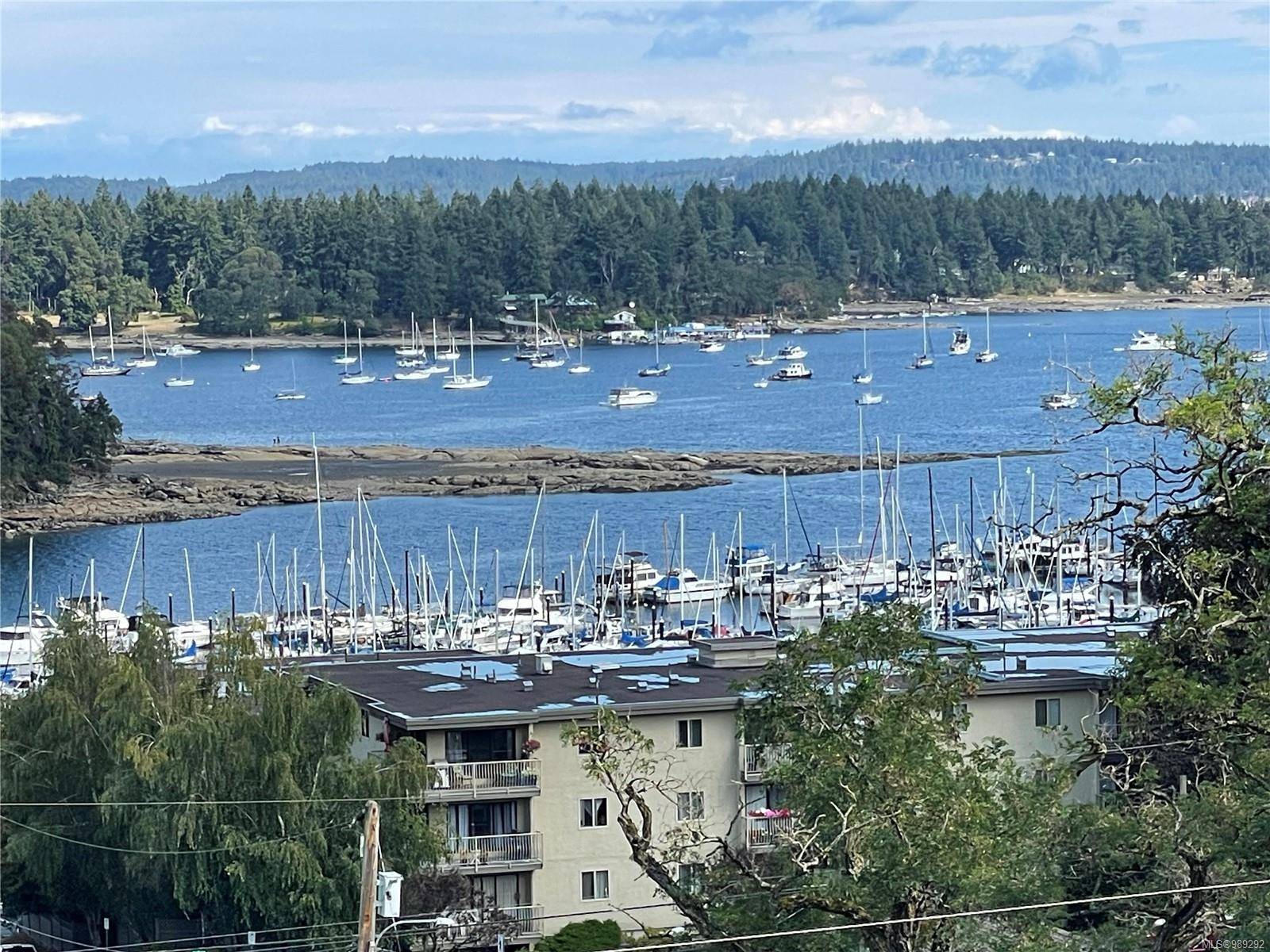 Nanaimo, BC V9S 5S8,220 Townsite Rd #505