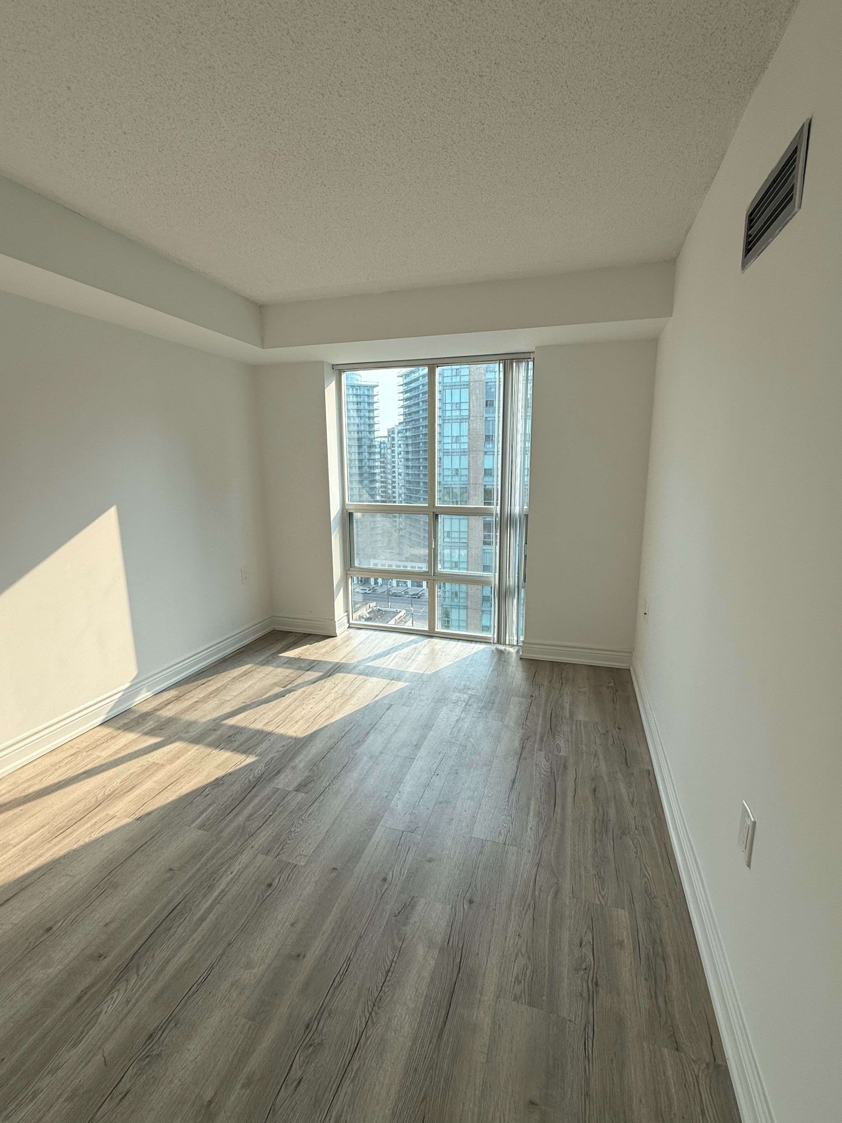 Toronto C14, ON M2N 7E6,28 Olive AVE #LPH7