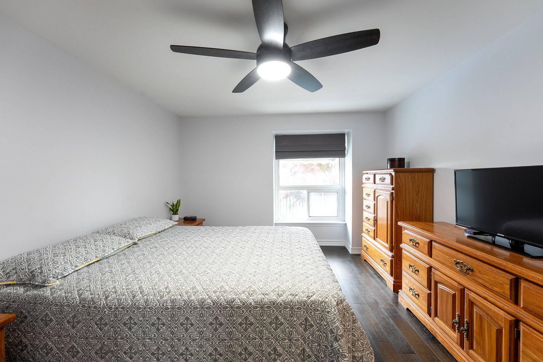 Brampton, ON L6S 1G1,74 Glebe CRES