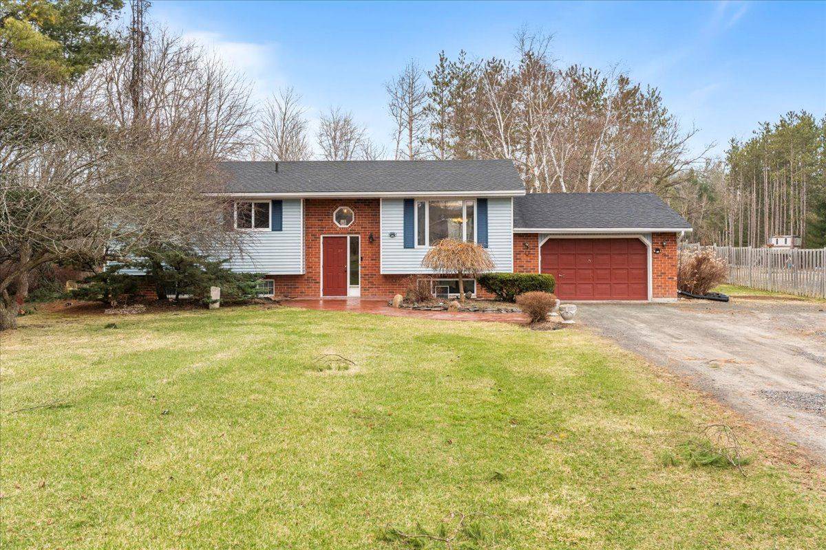 Quinte West, ON K0K 3E0,72 Halloway RD