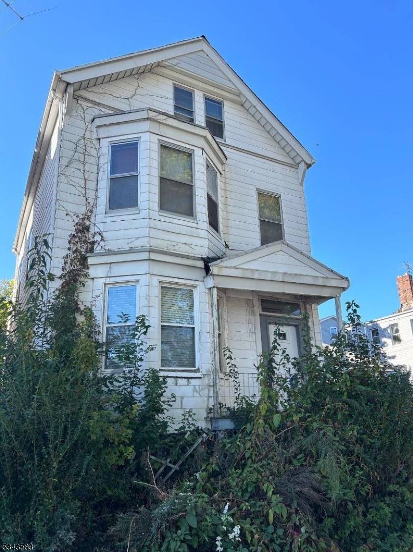 East Orange City, NJ 07018,41 9th Ave