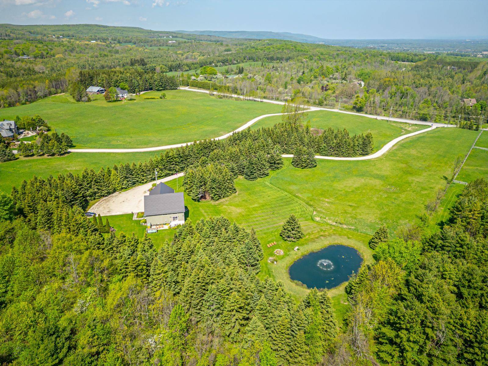 Clearview, ON L0M 1H0,9197 County 91 RD